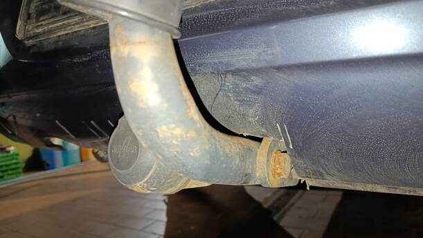 Foto: STOSSFÄNGER / STOßSTANGE HINTEN eines Opel Corsa 1.2 16V