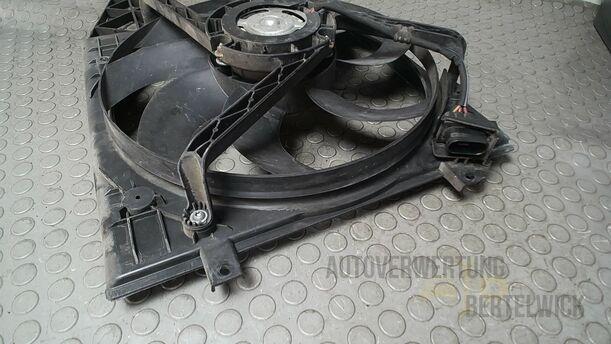 Foto: ELEKTROLÜFTER eines Skoda Fabia 1.2 HTP Combi