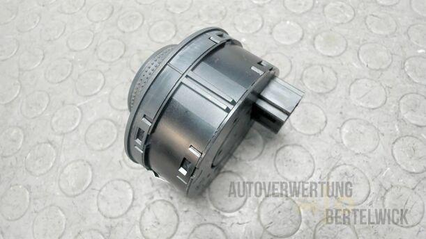 Foto: LICHTSCHALTER eines Opel Corsa 1.2 16V