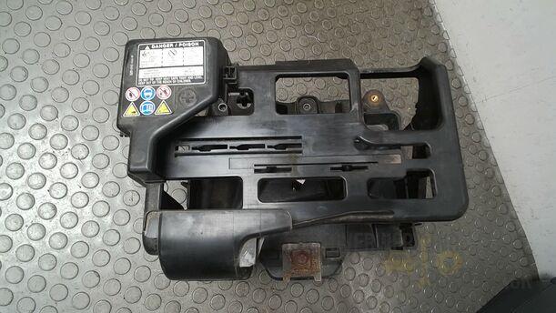Foto: BATTERIEKASTEN eines Skoda Fabia 1.2 HTP Combi