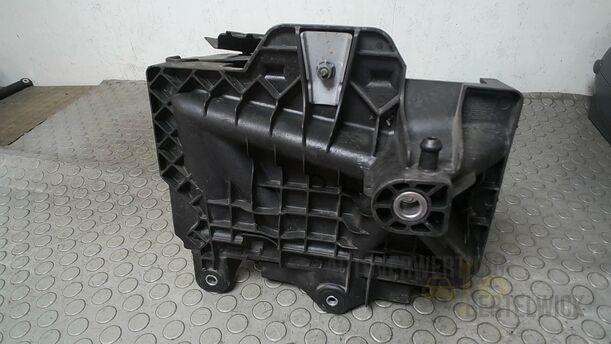 Foto: BATTERIEKASTEN eines Skoda Fabia 1.2 HTP Combi