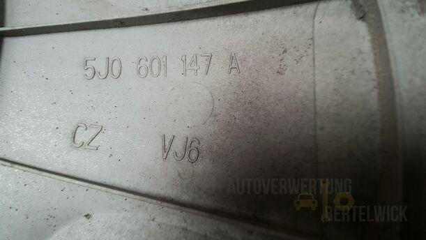 Foto: EINZELNE RADDECKEL/ RADKAPPE 14 ZOLL eines Skoda Fabia 1.2 HTP Combi
