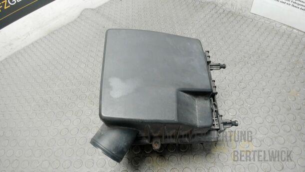Foto: LUFTFILTERKASTEN eines Opel Corsa 1.2 16V