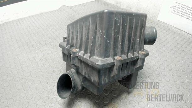 Foto: LUFTFILTERKASTEN eines Opel Corsa 1.2 16V