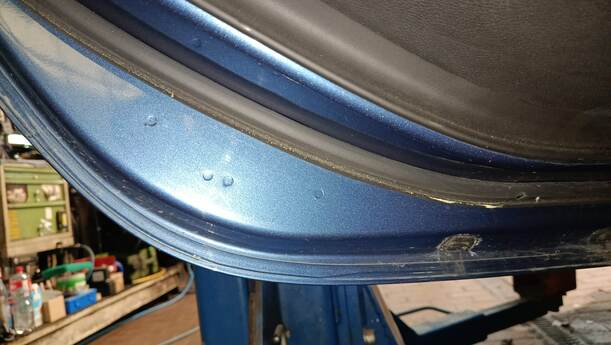 Foto: TÜR HINTEN LINKS ( LIMOUSINE ) eines Opel Astra 1.4 Turbo ecoFLEX Start/Stop