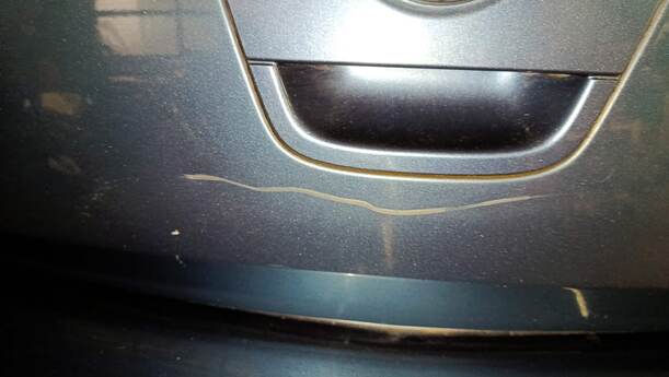 Foto: HECKKLAPPE/ HECKDECKEL ( LIMOUSINE ) eines Opel Astra 1.4 Turbo ecoFLEX Start/Stop