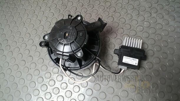 Foto: HEIZUNGSGEBLÄSE eines Opel Astra 1.4 Turbo ecoFLEX Start/Stop