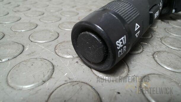 Foto: BLINKSCHALTER/ KOMBISCHALTER eines Opel Astra 1.4 Turbo ecoFLEX Start/Stop