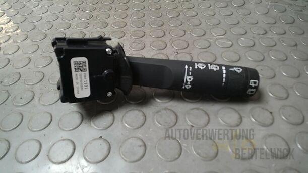 Foto: SCHEIBENWISCHERSCHALTER eines Opel Astra 1.4 Turbo ecoFLEX Start/Stop