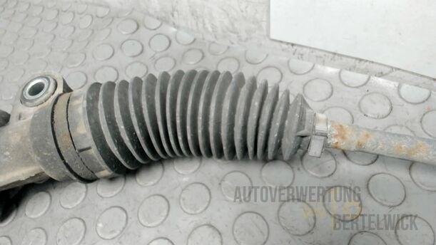 Foto: LENKUNG / LENKGETRIEBE eines Opel Corsa 1.2 16V