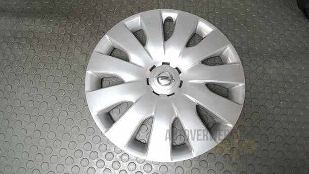 Foto: EINZELNE RADKAPPE/ RADDECKEL 16 ZOLL eines Opel Astra 1.4 Turbo ecoFLEX Start/Stop