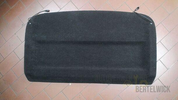 Foto: HUTABLAGE eines Opel Astra 1.4 Turbo ecoFLEX Start/Stop
