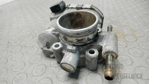 Foto: DROSSELKLAPPENSTUTZEN eines Opel Corsa 1.2 16V