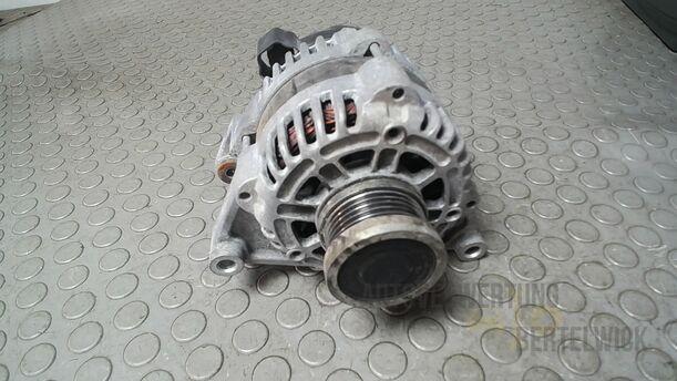 Foto: LICHTMASCHINE ( 100A ) eines Opel Astra 1.4 Turbo ecoFLEX Start/Stop