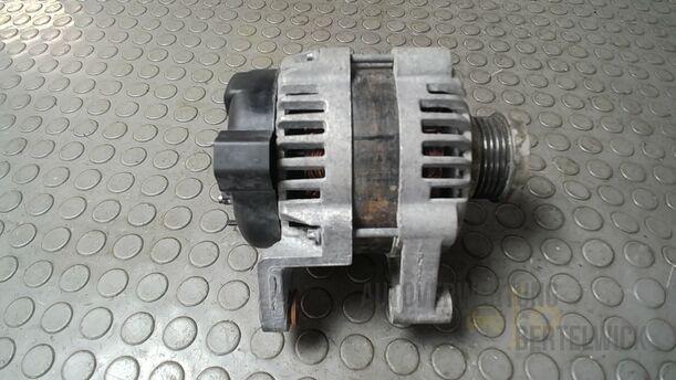 Foto: LICHTMASCHINE ( 100A ) eines Opel Astra 1.4 Turbo ecoFLEX Start/Stop