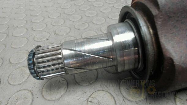 Foto: ANTRIEBSWELLE LINKS eines Opel Corsa 1.2 16V Fun