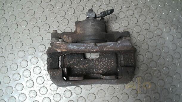 Foto: BREMSSATTEL VORN RECHTS eines Opel Astra 1.4 Turbo ecoFLEX Start/Stop Fun