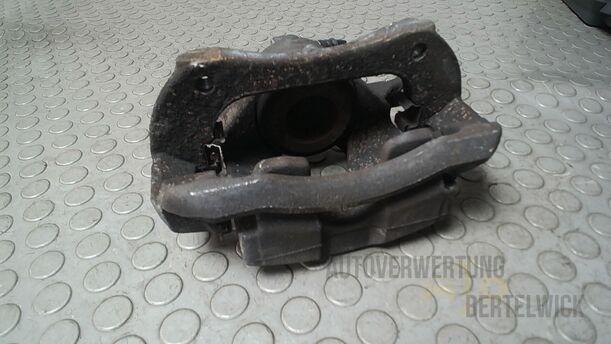 Foto: BREMSSATTEL VORN RECHTS eines Opel Astra 1.4 Turbo ecoFLEX Start/Stop Fun