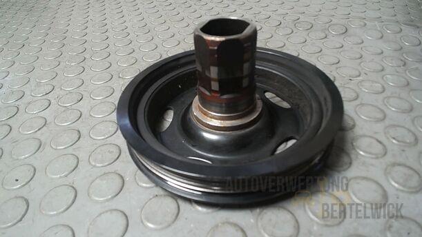 Foto: RIEMENSCHEIBE KURBELWELLE eines Opel Astra 1.4 Turbo ecoFLEX Start/Stop Fun