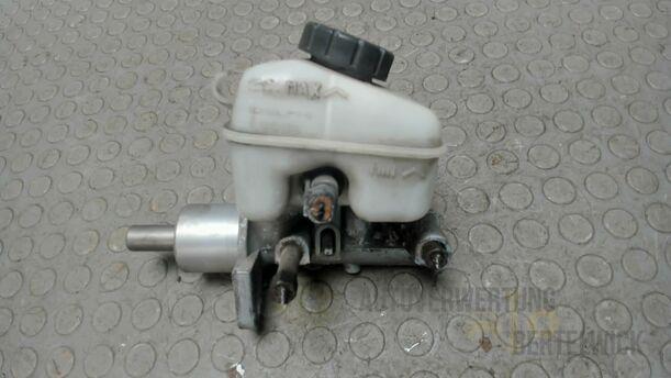 Foto: HAUPTBREMSZYLINDER eines Opel Astra Cabrio 2.2 16V Fun