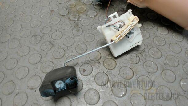 Foto: KRAFTSTOFFPUMPE eines Opel Astra Cabrio 2.2 16V Fun