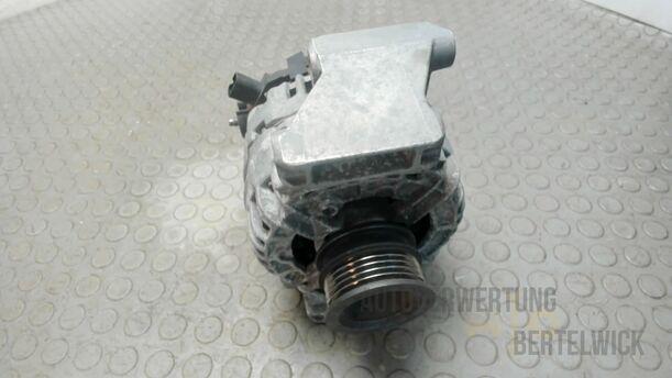 Foto: LICHTMASCHINE / GENERATOR ( 100 A ) eines Opel Astra Cabrio 2.2 16V Fun