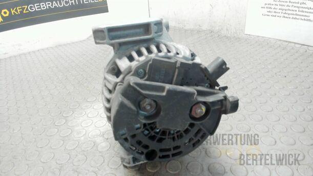 Foto: LICHTMASCHINE / GENERATOR ( 100 A ) eines Opel Astra Cabrio 2.2 16V Fun