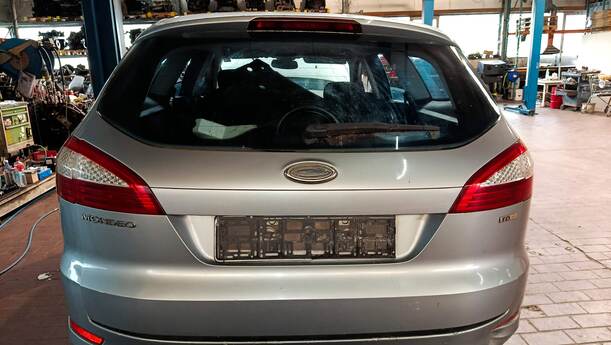 Foto: HECKKLAPPE / HECKDECKEL ( TURNIER ) eines Ford Mondeo Turnier 2.0 TDCi Aut. Fun
