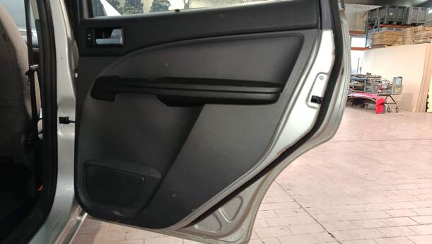 Foto: TÜR HINTEN RECHTS eines Ford Focus C-MAX 1.6 Ti-VCT Fun