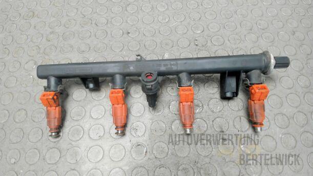 Foto: KRAFTSTOFFVERTEILER / EINSPRTZDÜSEN eines Alfa Romeo 156 1.8 16V Twin Spark Fun