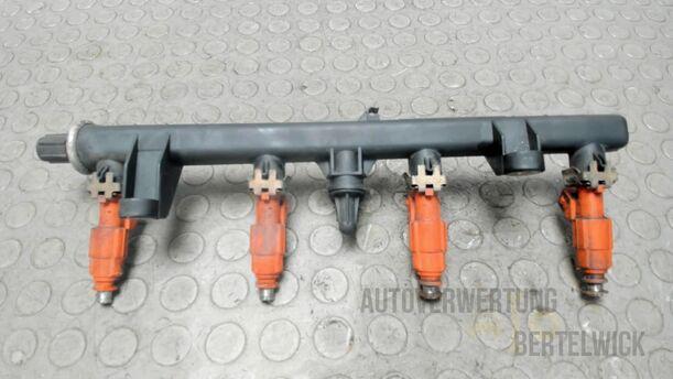 Foto: KRAFTSTOFFVERTEILER / EINSPRTZDÜSEN eines Alfa Romeo 156 1.8 16V Twin Spark Fun