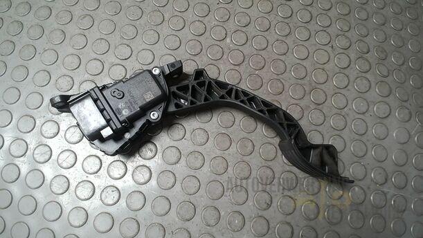 Foto: GASPEDAL eines Ford Focus C-MAX 1.6 Ti-VCT Fun