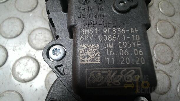 Foto: GASPEDAL eines Ford Focus C-MAX 1.6 Ti-VCT Fun