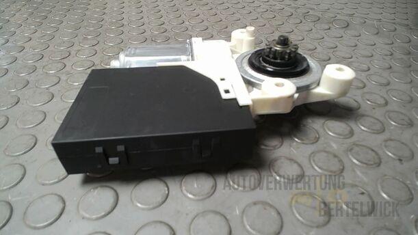 Foto: FENSTERHEBERMOTOR VORN RECHTS eines Ford Focus C-MAX 1.6 Ti-VCT Fun