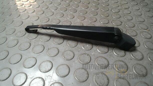 Foto: SCHEIBENWISCHERRARM HINTEN eines Ford Focus C-MAX 1.6 Ti-VCT Fun