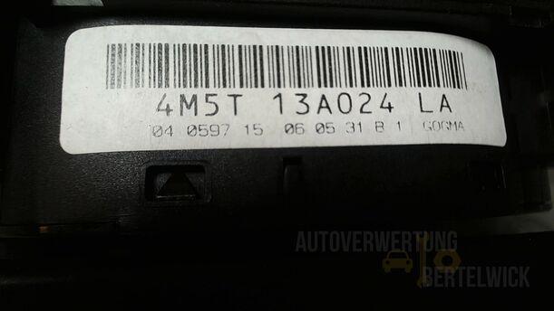 Foto: LICHTSCHALTER eines Ford Focus C-MAX 1.6 Ti-VCT Fun