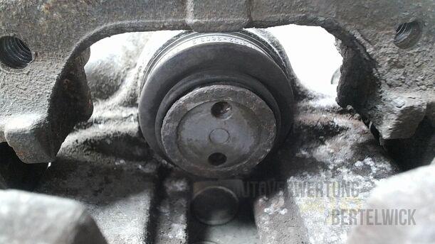Foto: BREMSSATTEL HINTEN RECHTS eines Ford Focus C-MAX 1.6 Ti-VCT