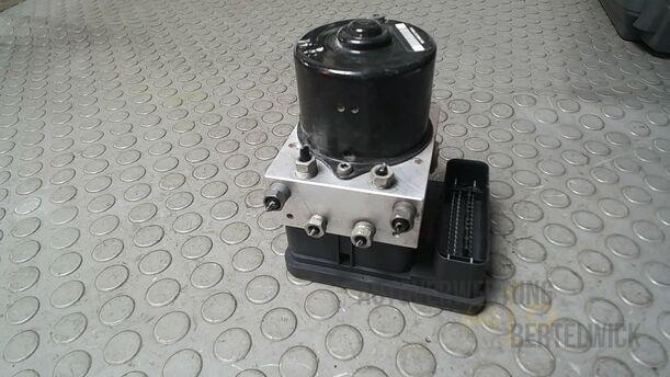 Foto: HAUPTBREMSAGGREGAT ABS eines Ford Focus C-MAX 1.6 Ti-VCT