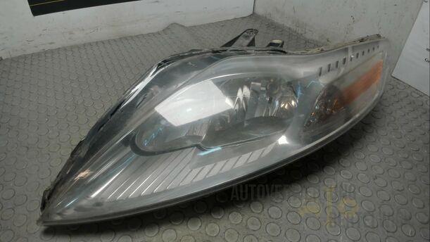 Foto: SCHEINWERFER LINKS eines Ford Mondeo Turnier 2.0 TDCi Aut.