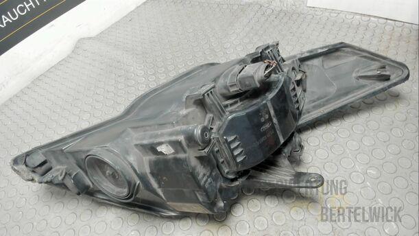 Foto: SCHEINWERFER LINKS eines Ford Mondeo Turnier 2.0 TDCi Aut.