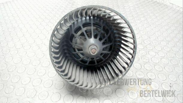 Foto: HEIZUNGSGEBLÄSE ( 2 ZONEN ) eines Ford Mondeo Turnier 2.0 TDCi Aut.