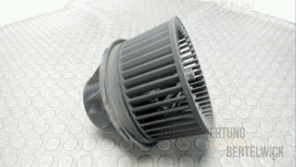Foto: HEIZUNGSGEBLÄSE ( 2 ZONEN ) eines Ford Mondeo Turnier 2.0 TDCi Aut.