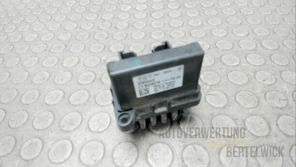 Foto: WIDERSTAND / REGLER HEIZUNGSGEBLÄSE eines Ford Mondeo Turnier 2.0 TDCi Aut.