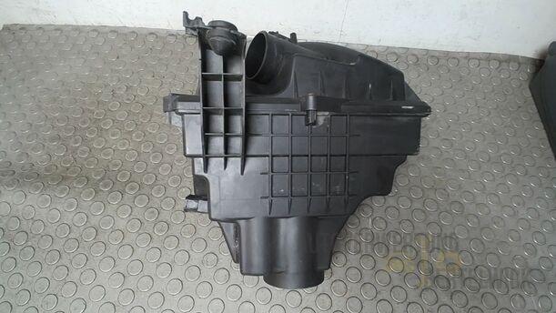 Foto: LUFTFILTERKASTEN eines Ford Focus C-MAX 1.6 Ti-VCT