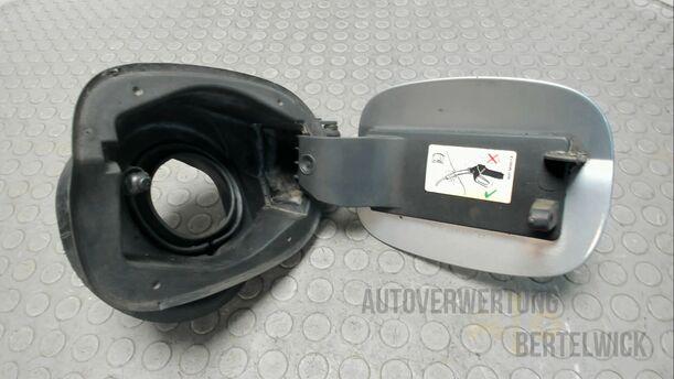 Foto: TANKKLAPPE / TANKDECKEL ( TURNIER ) eines Ford Mondeo Turnier 2.0 TDCi Aut.
