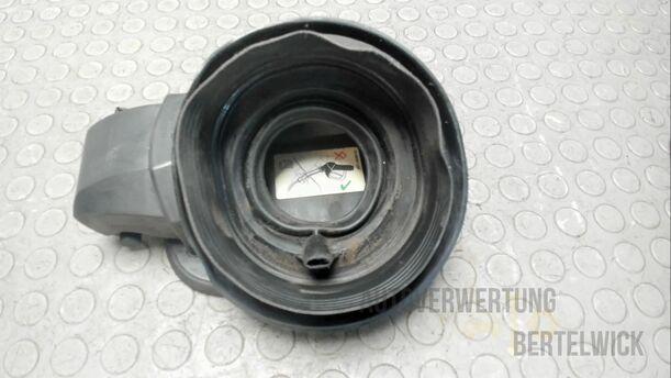 Foto: TANKKLAPPE / TANKDECKEL ( TURNIER ) eines Ford Mondeo Turnier 2.0 TDCi Aut.