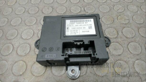 Foto: Steuergerät Fensterheber (Türe hinten) L eines Ford Mondeo Turnier 2.0 TDCi Aut.