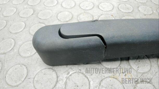 Foto: SCHEIBENWISCHERARM HINTEN eines Ford Mondeo Turnier 2.0 TDCi Aut.