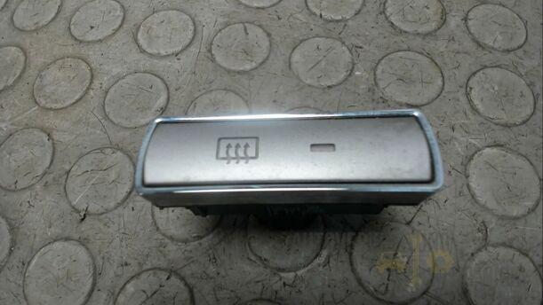 Foto: SCHALTER HECKSCHEIBENHEIZUNG eines Ford Mondeo Turnier 2.0 TDCi Aut.