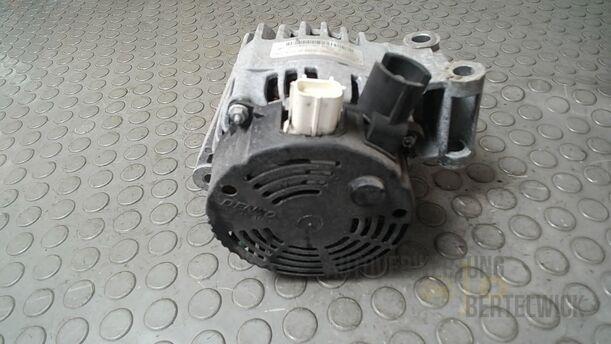 Foto: LICHTMASCHINE ( 105A ) eines Ford Focus C-MAX 1.6 Ti-VCT
